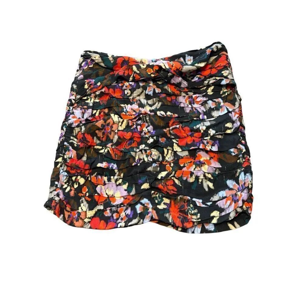 NWT Zara Floral All Over Print Ruched Mini Skirt Size Small